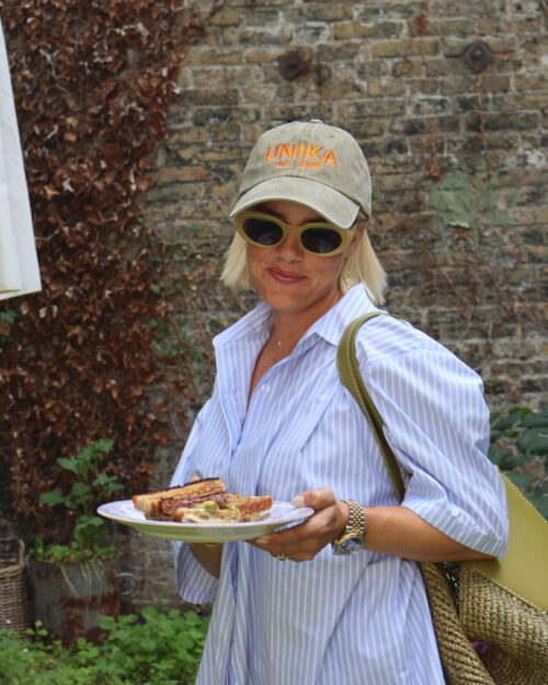 Armygrøn cap med orange broderi