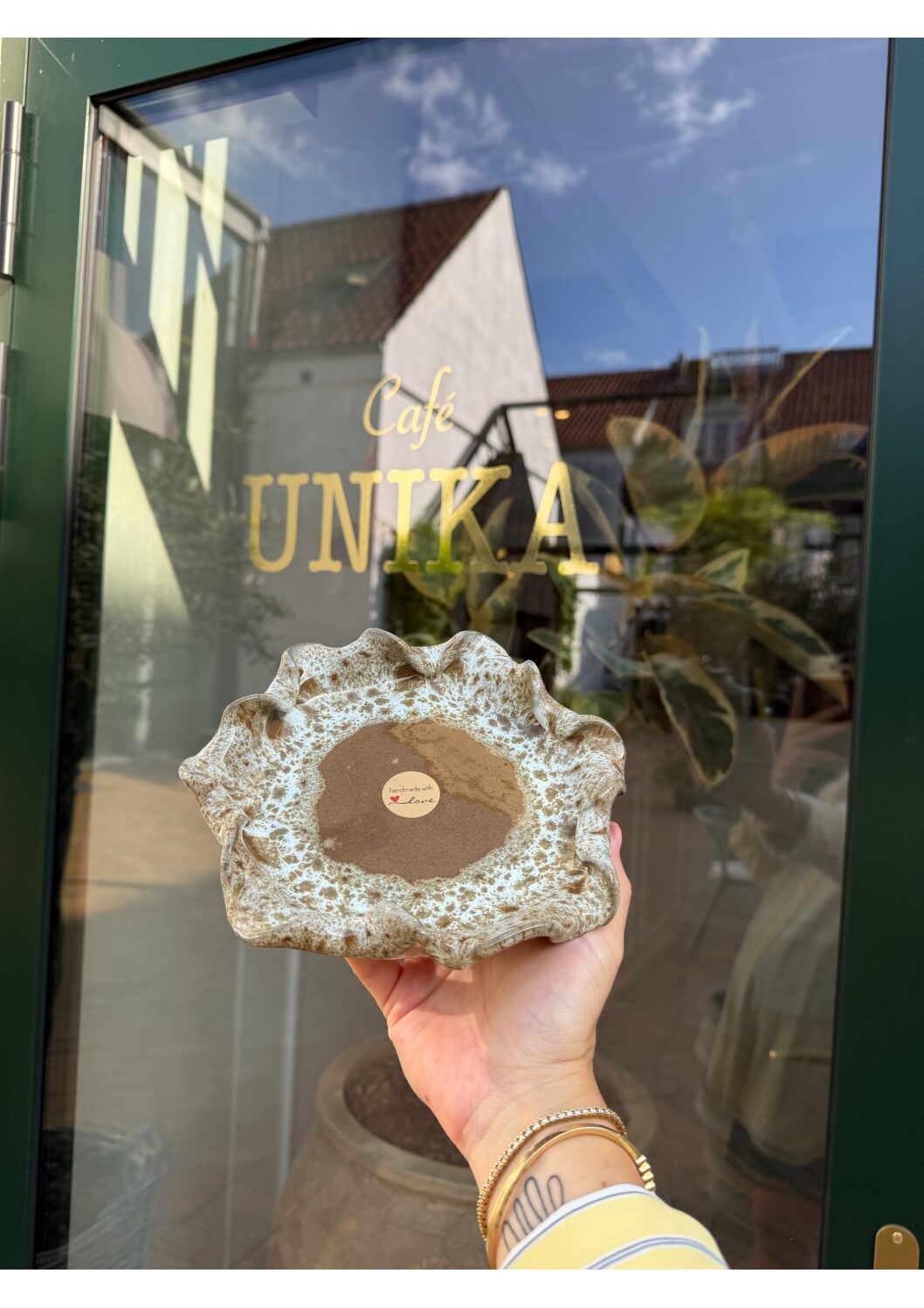 Lille krøllet fad multibrun